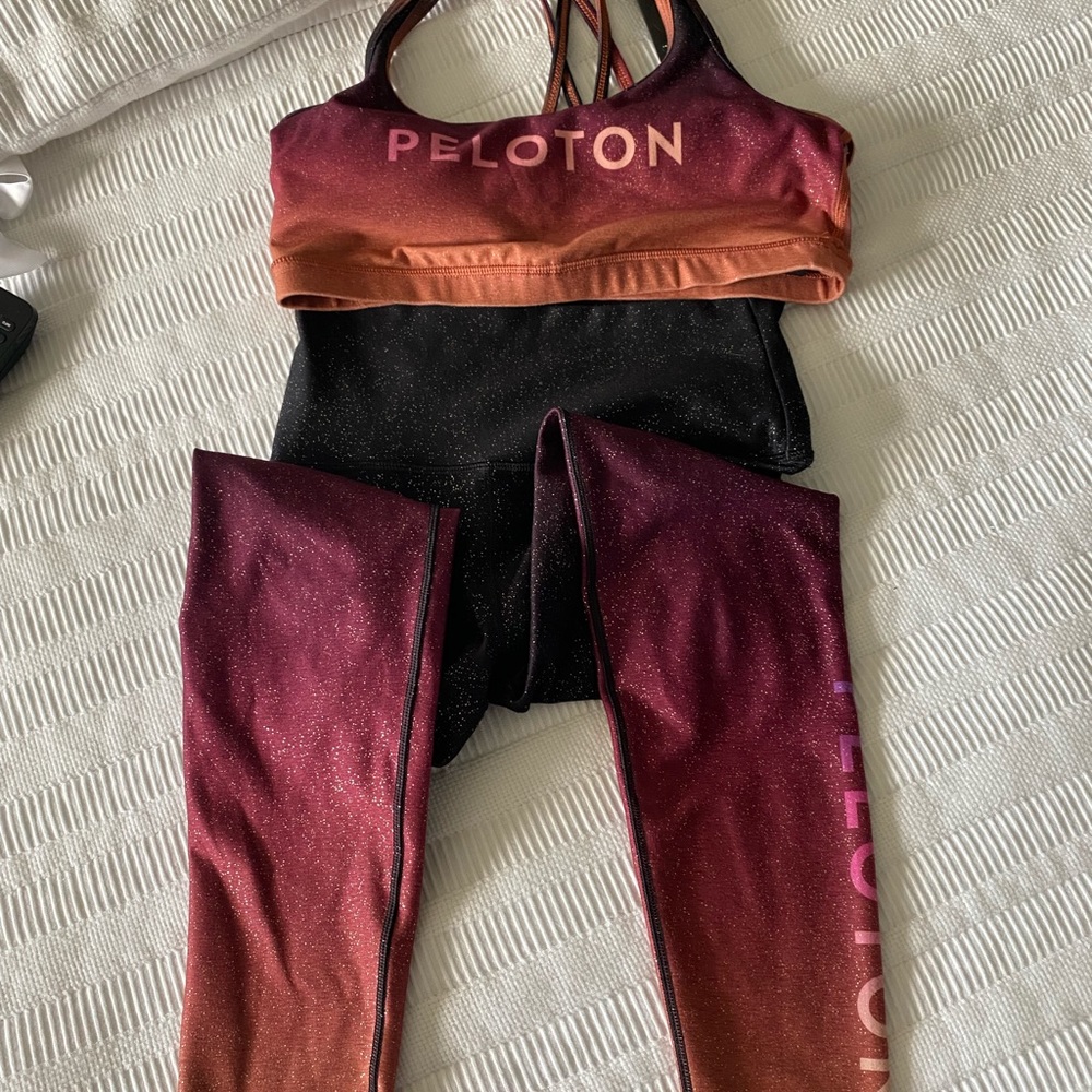 Peloton WTH sports bra / leggings